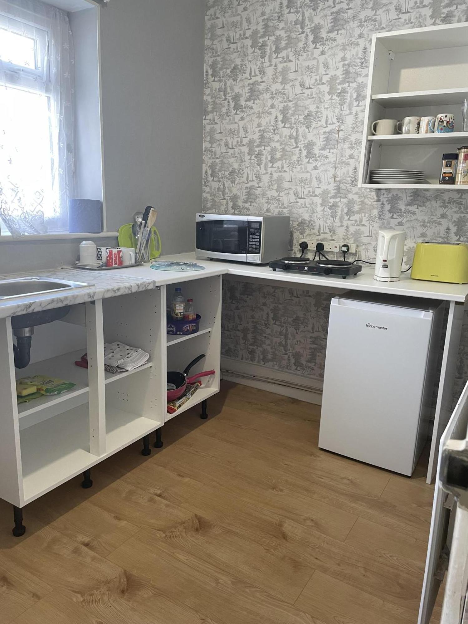 Renovated 4-Bed Home - Sleeps 9 - Parking - Spa Blackpool Kültér fotó